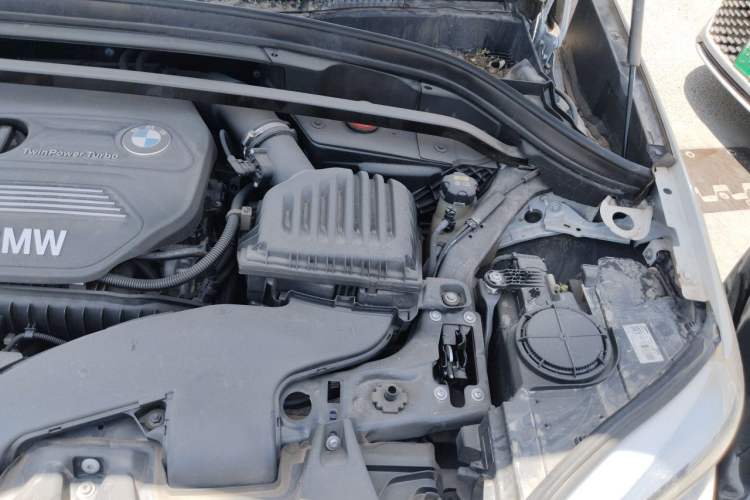 Used BMW X1 2018 sDrive18Li Fashion Model Engine Bay Left