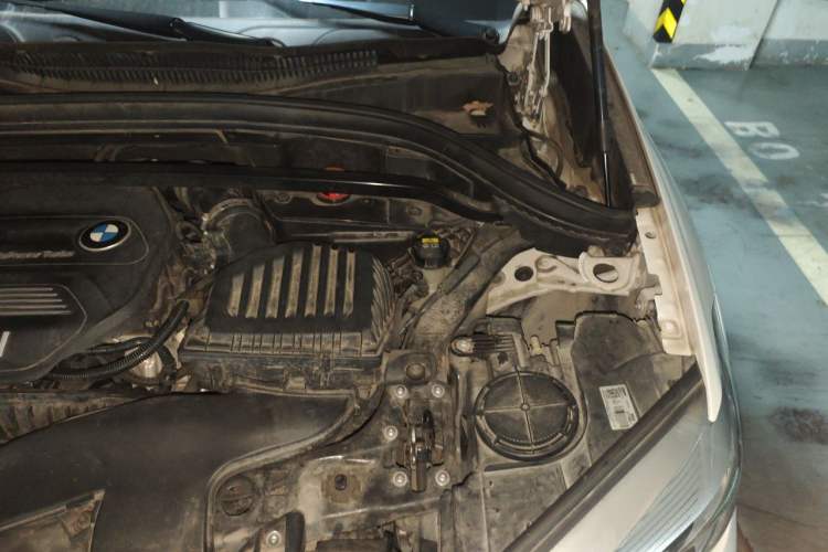 Used BMW X1 2018 sDrive18Li Fashion Model Engine Bay Left