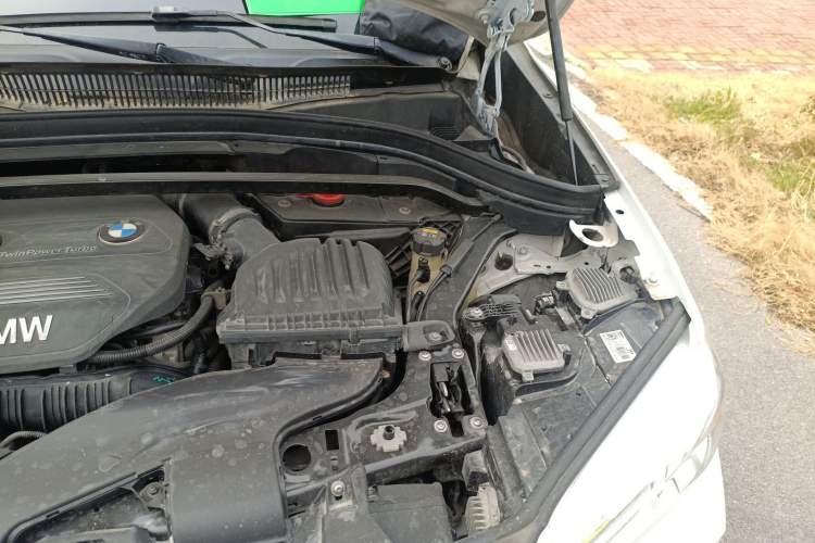 Used BMW X1 2018 xDrive20Li Luxury Edition Engine Bay Left