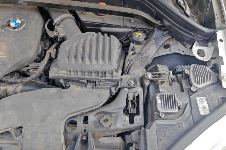 Used BMW X1 2018 xDrive20Li Luxury Edition Engine Bay Left