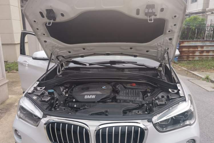 Used BMW X1 2018 sDrive20Li Leading Model Engine Bay