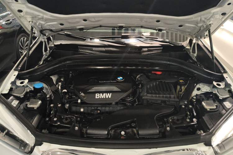 Used BMW X1 2018 sDrive20Li Leading Model Engine Bay