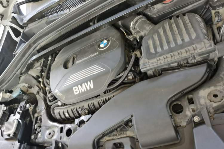Used BMW X1 2018 sDrive20Li Leading Model Engine Bay