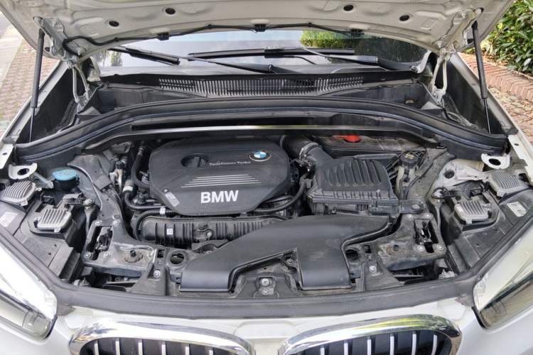 Used BMW X1 2018 xDrive20Li Luxury Edition Engine Bay