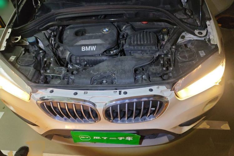 Used BMW X1 2018 sDrive18Li Fashion Model Engine Bay