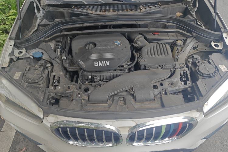 Used BMW X1 2018 sDrive18Li Fashion Model Engine Bay