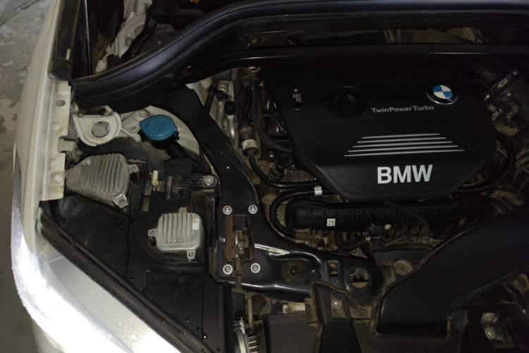 Used BMW X1 2018 sDrive20Li Leading Model Engine Bay Right