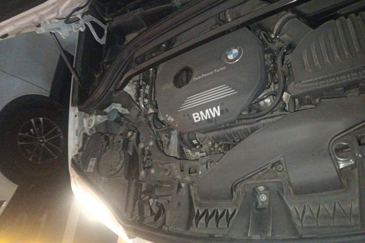Used BMW X1 2018 sDrive18Li Fashion Model Engine Bay Right