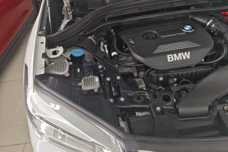 Used BMW X1 2018 sDrive18Li Fashion Model Engine Bay Right