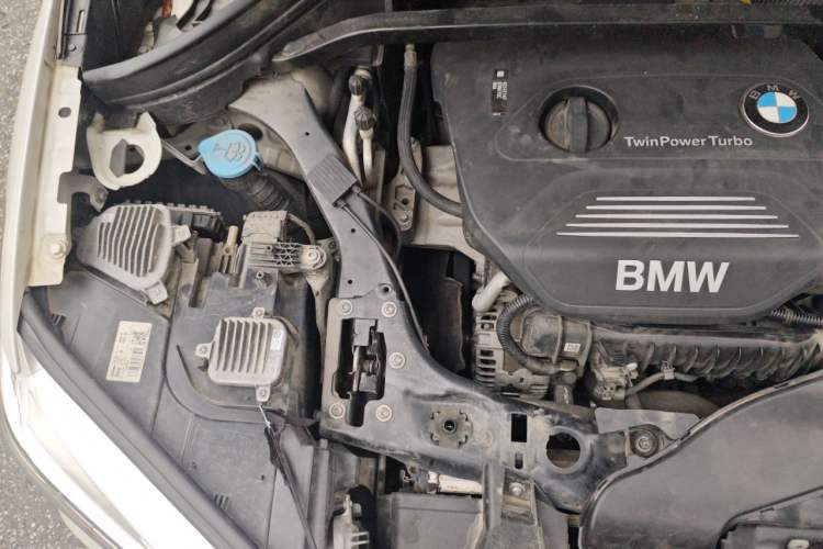 Used BMW X1 2018 sDrive18Li Fashion Model Engine Bay Right