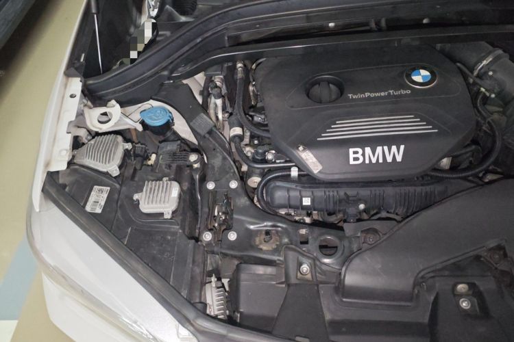 Used BMW X1 2018 xDrive20Li Luxury Edition Engine Bay Right