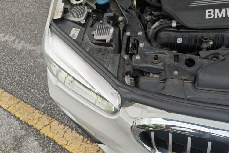 Used BMW X1 2018 sDrive20Li Leading Model Engine Bay Right