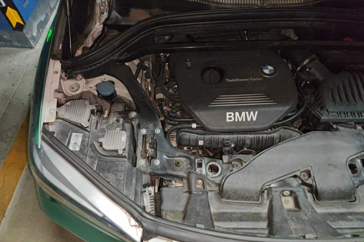 Used BMW X1 2018 xDrive20Li Luxury Edition Engine Bay Right