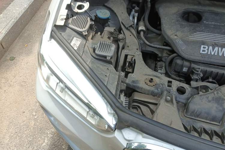 Used BMW X1 2018 sDrive18Li Luxury Model Engine Bay Right
