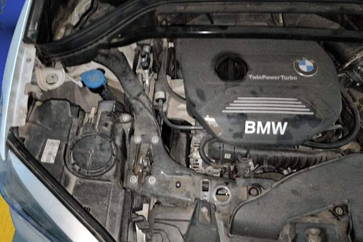 Used BMW X1 2018 sDrive18Li Fashion Model Engine Bay Right