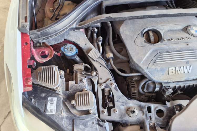 Used BMW X1 2018 sDrive18Li Fashion Model Engine Bay Right