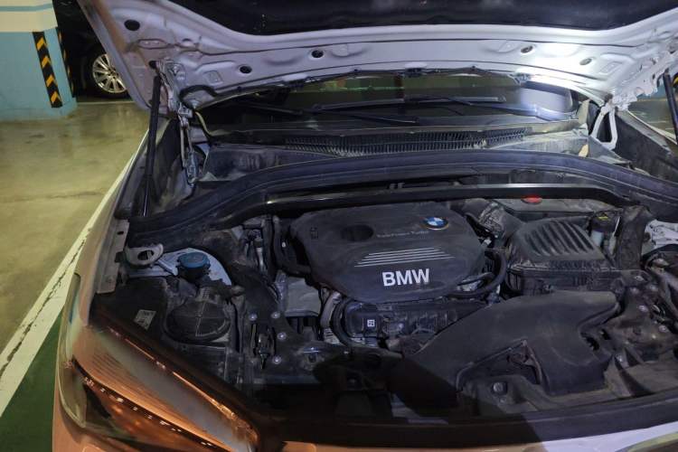 Used BMW X1 2018 sDrive18Li Fashion Model Engine Bay Right