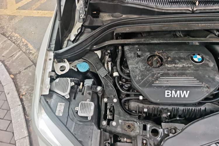Used BMW X1 2018 xDrive20Li Luxury Edition Engine Bay Right