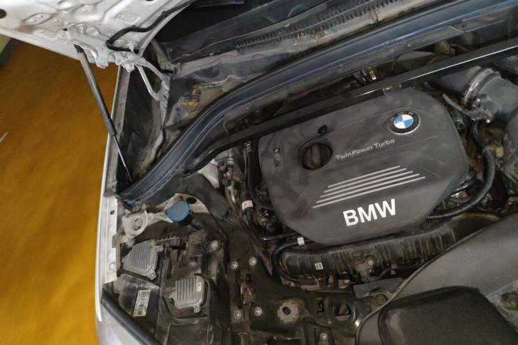 Used BMW X1 2018 sDrive20Li Leading Model Engine Bay Right