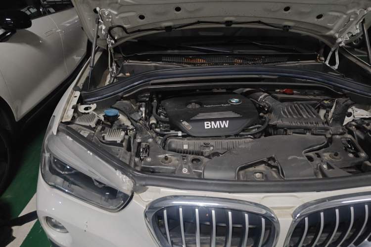 Used BMW X1 2018 sDrive20Li Leading Model Engine Bay Right
