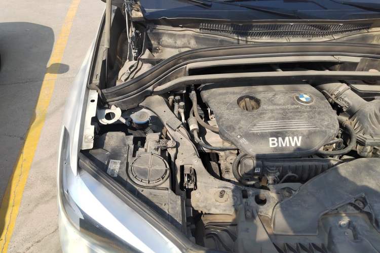 Used BMW X1 2018 sDrive18Li Fashion Model Engine Bay Right