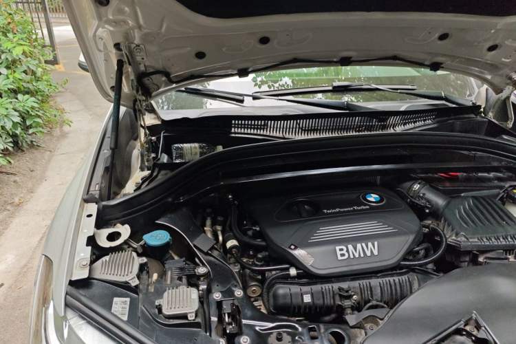Used BMW X1 2018 sDrive20Li Leading Model Engine Bay Right