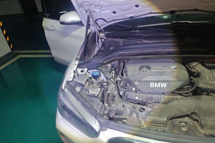 Used BMW X1 2018 sDrive20Li Leading Model Engine Bay Right