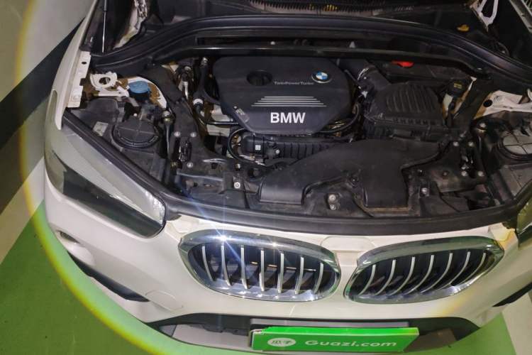 Used BMW X1 2018 sDrive18Li Fashion Model Engine Bay Right