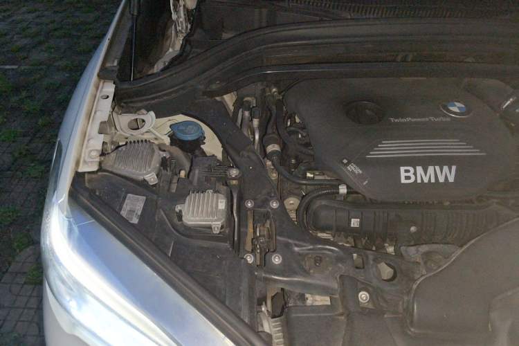 Used BMW X1 2018 sDrive20Li Leading Model Engine Bay Right