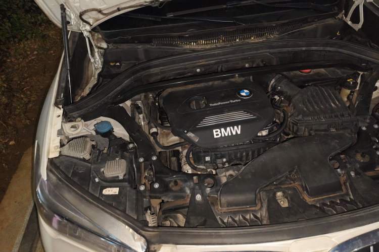Used BMW X1 2018 sDrive18Li Fashion Model Engine Bay Right