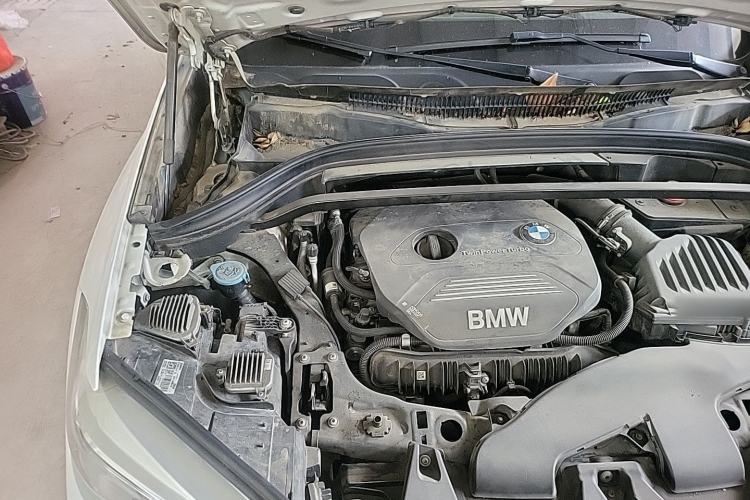 Used BMW X1 2018 xDrive20Li Luxury Edition Engine Bay Right