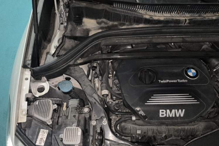 Used BMW X1 2018 xDrive20Li Luxury Edition Engine Bay Right
