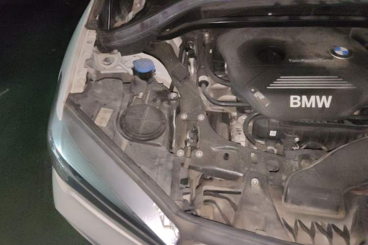 Used BMW X1 2018 sDrive18Li Fashion Model Engine Bay Right