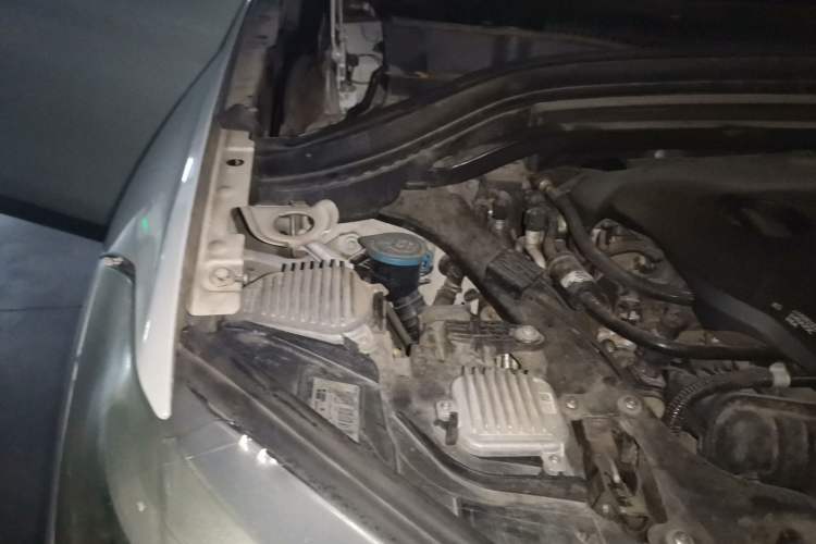 Used BMW X1 2018 sDrive20Li Leading Model Engine Bay Right