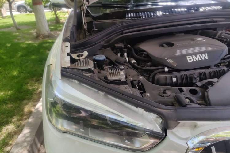 Used BMW X1 2018 xDrive20Li Luxury Edition Engine Bay Right