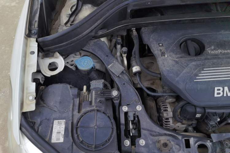 Used BMW X1 2018 sDrive18Li Fashion Model Engine Bay Right
