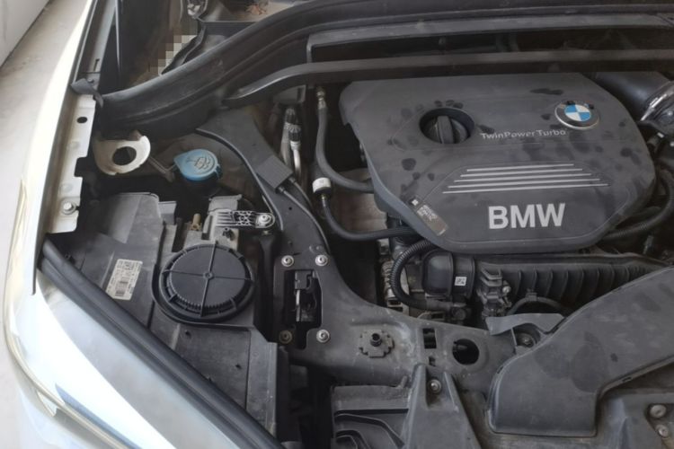 Used BMW X1 2018 sDrive18Li Fashion Model Engine Bay Right