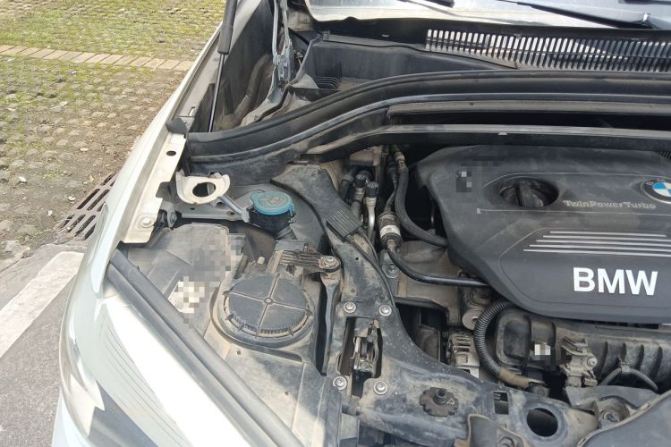 Used BMW X1 2018 sDrive18Li Fashion Model Engine Bay Right