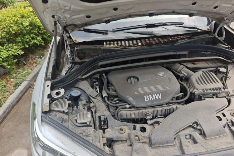 Used BMW X1 2018 xDrive20Li Luxury Edition Engine Bay Right