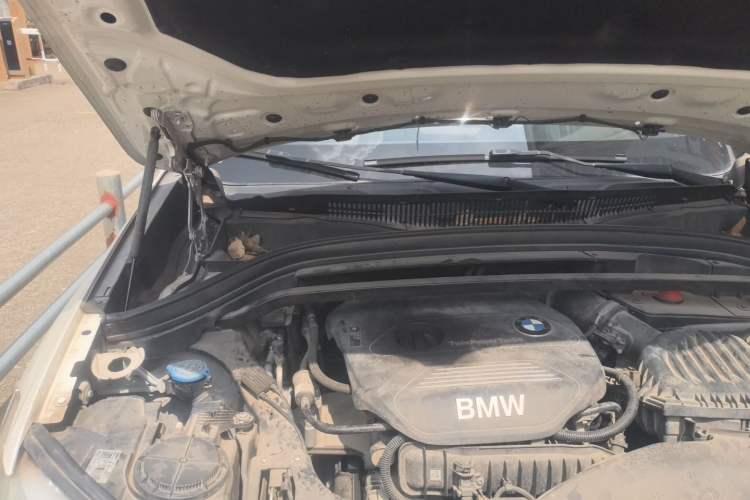 Used BMW X1 2018 sDrive18Li Fashion Model Engine Bay Right