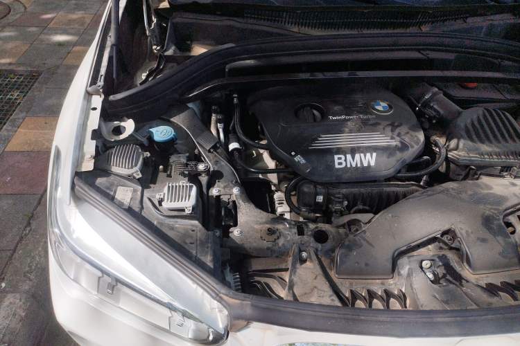 Used BMW X1 2018 sDrive18Li Luxury Model Engine Bay Right