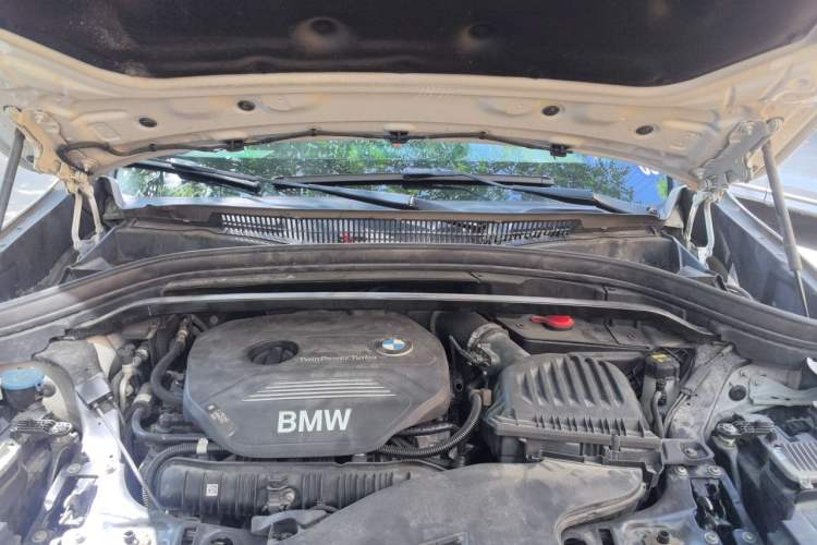 Used BMW X1 2018 xDrive20Li Luxury Edition Engine Bay