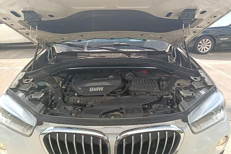 Used BMW X1 2018 sDrive20Li Leading Model Engine Bay