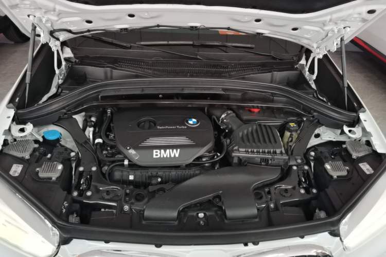 Used BMW X1 2018 xDrive20Li Luxury Model Engine Bay
