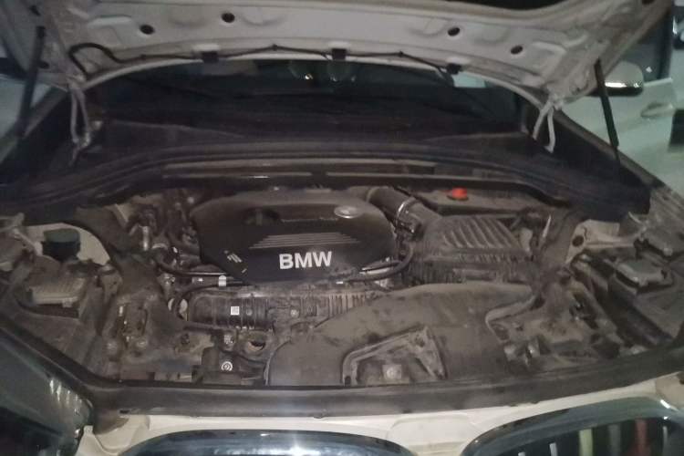 Used BMW X1 2018 sDrive20Li Leading Model Engine Bay