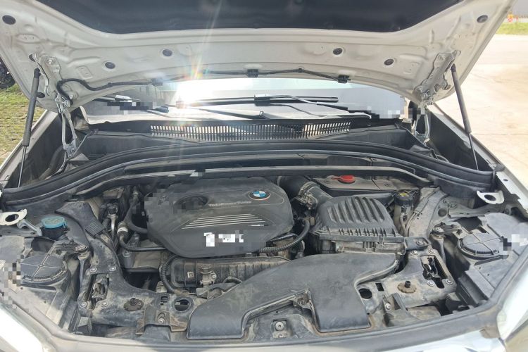 Used BMW X1 2018 sDrive18Li Fashion Model Engine Bay