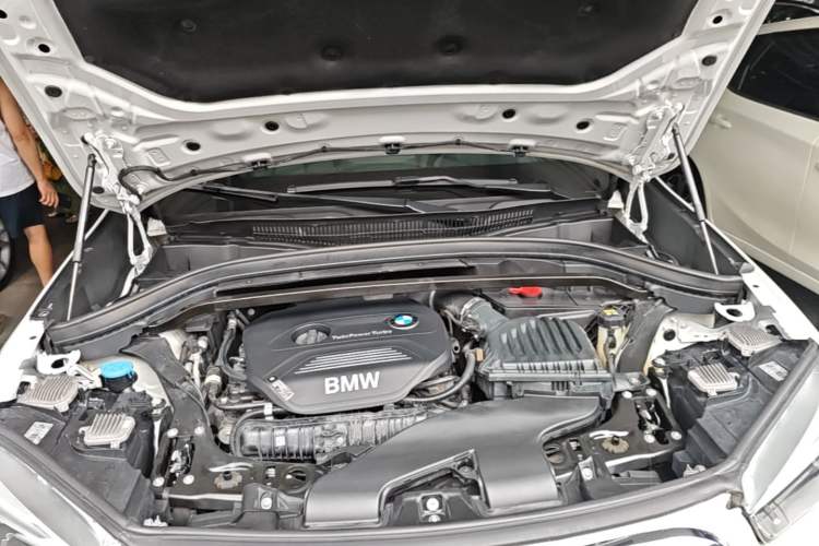 Used BMW X1 2018 sDrive20Li Leading Model Engine Bay