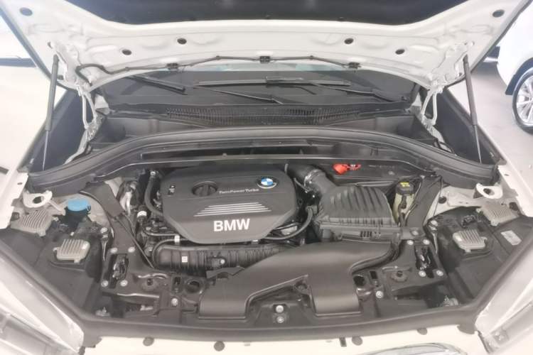 Used BMW X1 2018 xDrive20Li Luxury Edition Engine Bay