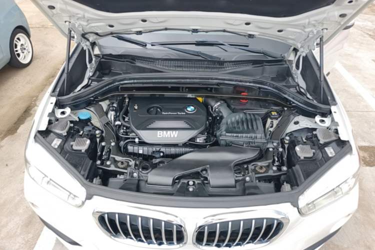 Used BMW X1 2018 sDrive20Li Leading Model Engine Bay