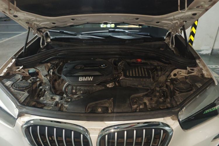 Used BMW X1 2018 sDrive18Li Fashion Model Engine Bay